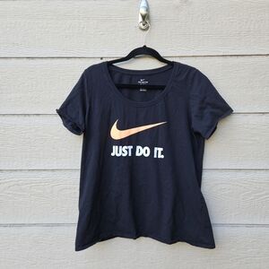 Nike black Just Do It athletic fit tee large